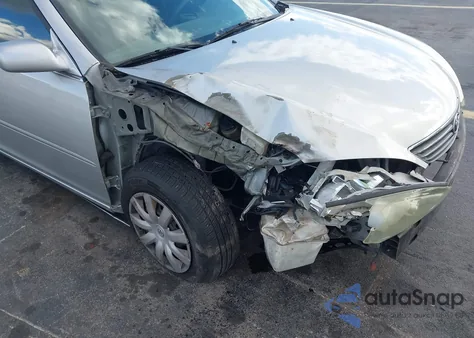 2005 Toyota Camry Std from USA, damaged, VIN 4T1BE32KX5U073561